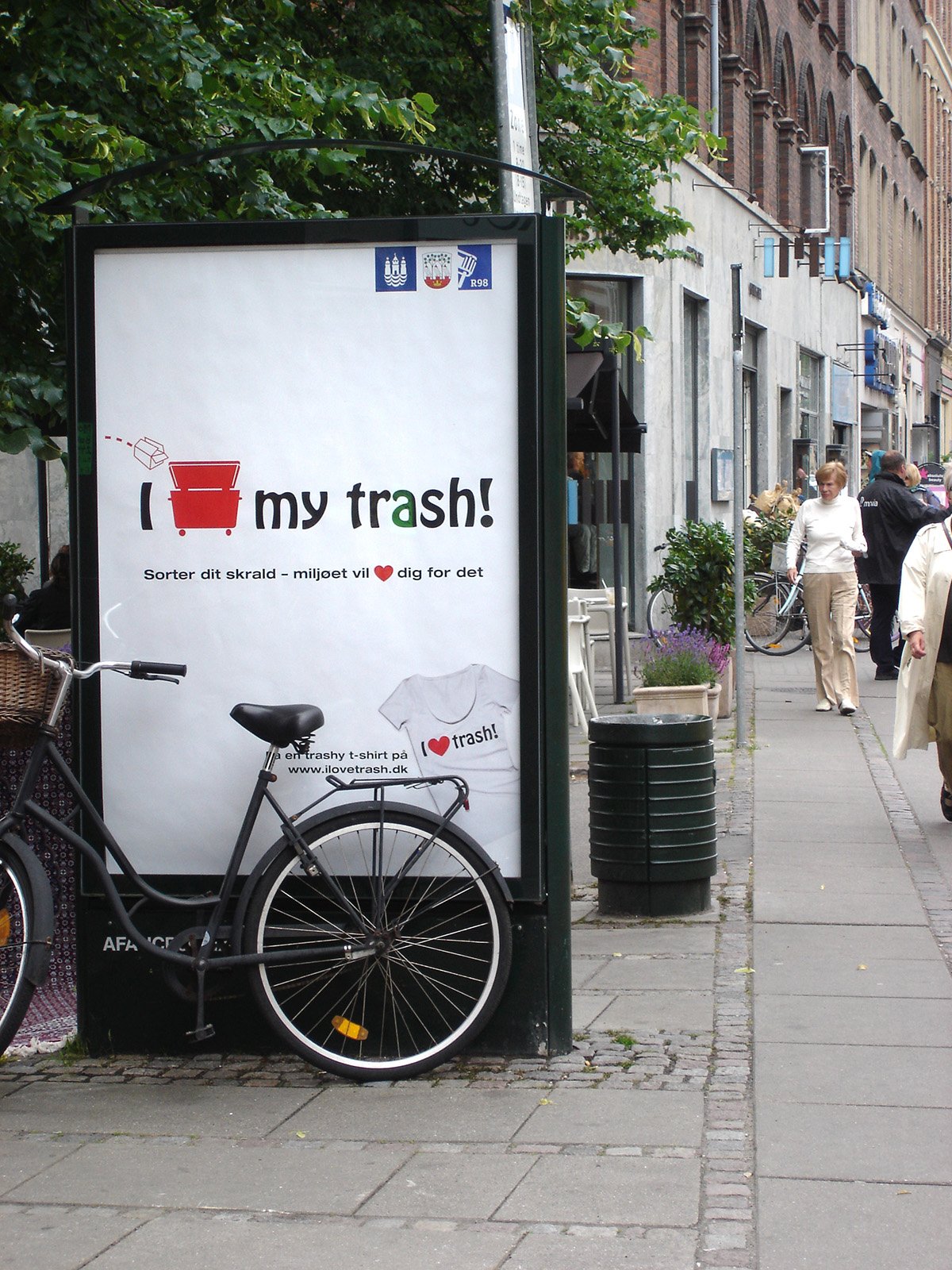 Outdoor_trash